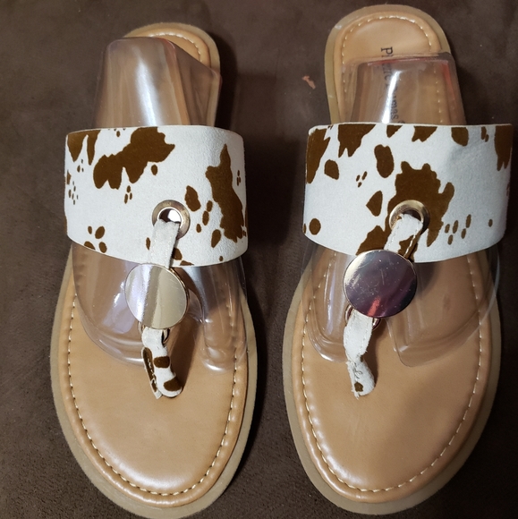 1 pair new sandals - Picture 5 of 7